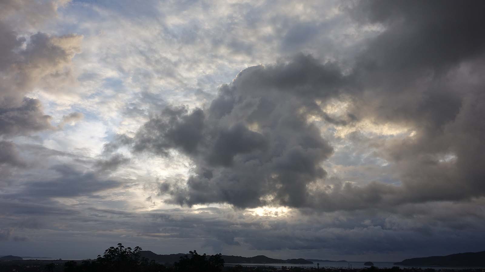 普吉岛 多云 天气